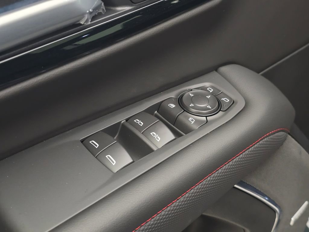 New 2026 Chevrolet Suburban RST w/ Comfort Package image 2