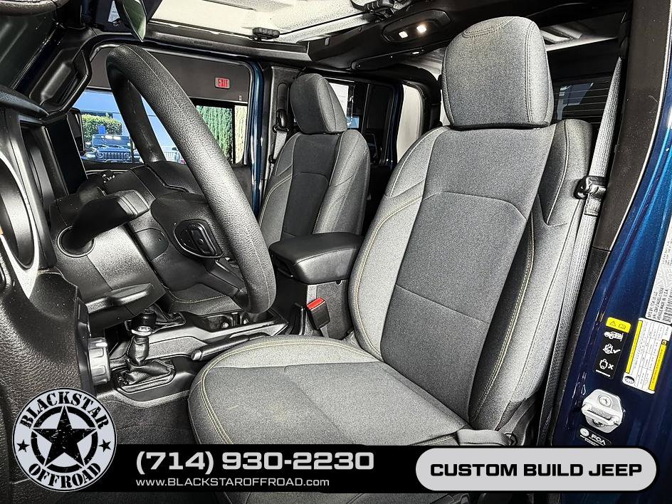Used 2025 Jeep Gladiator Sport AWD/4WD image 16
