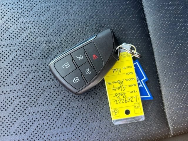 Used 2025 Chevrolet Equinox RS AWD/4WD image 18