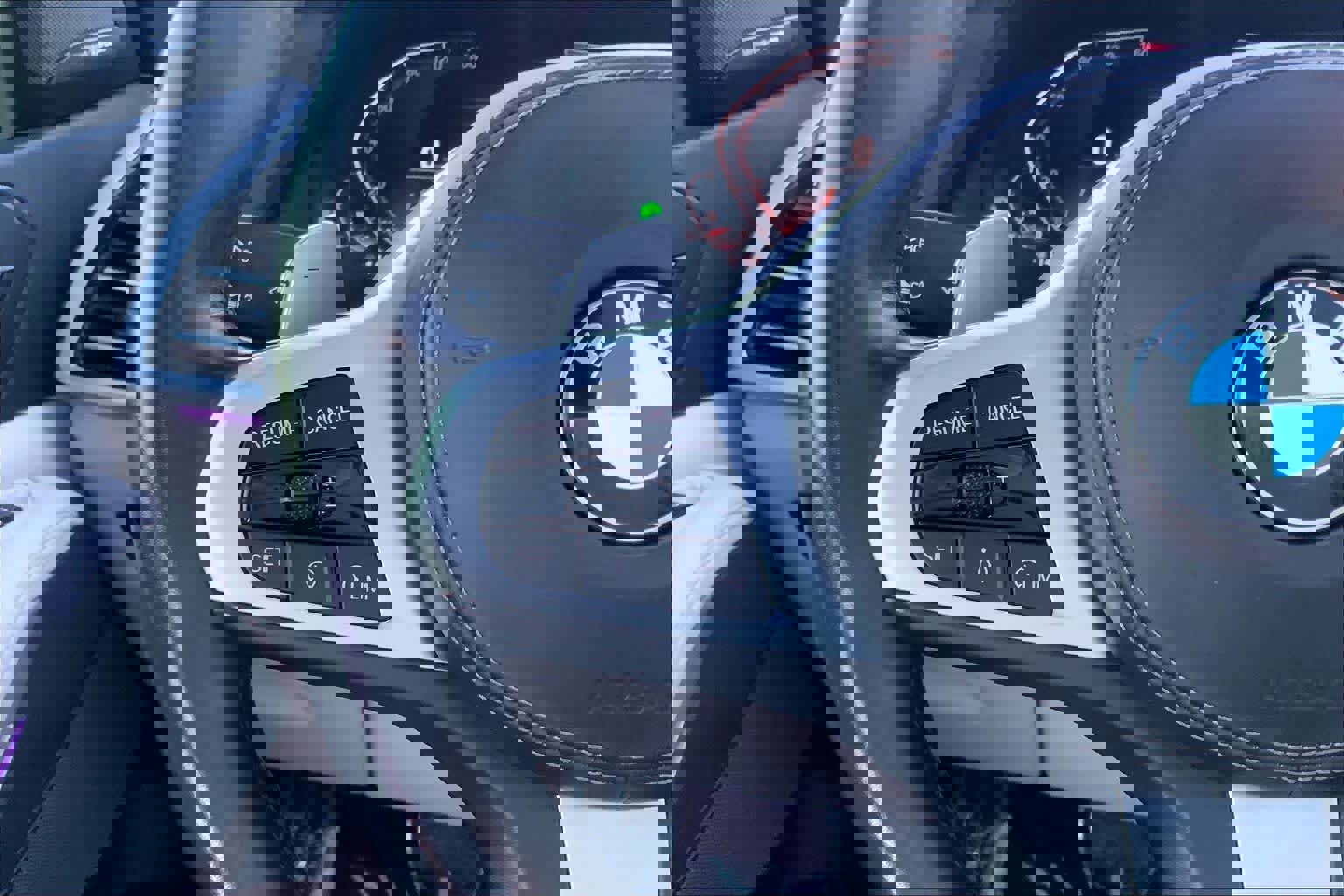 Used 2019 BMW X5 xDrive50i w/ M Sport Package image 24