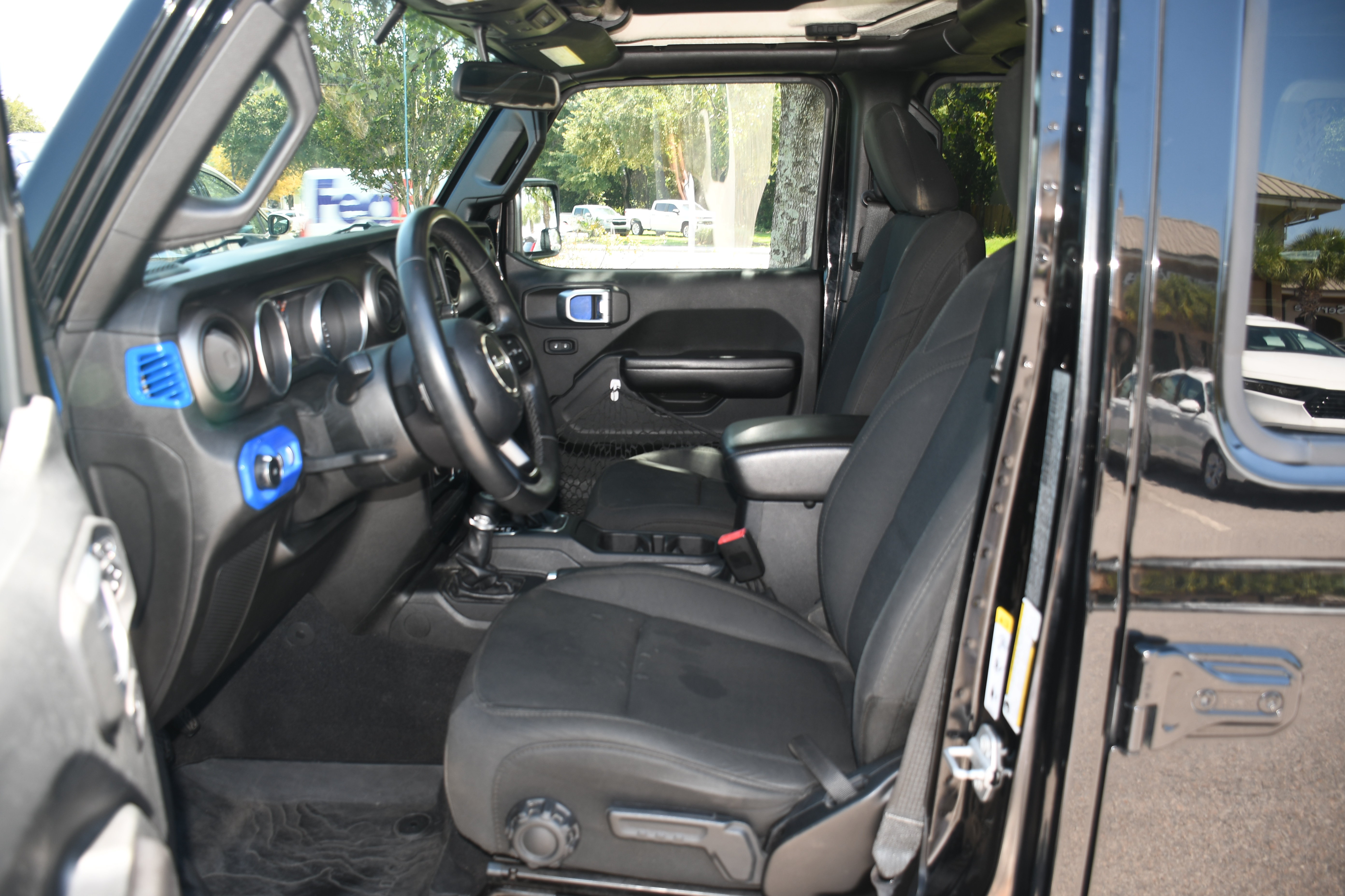 Used 2019 Jeep Wrangler Unlimited Sport S AWD/4WD image 7