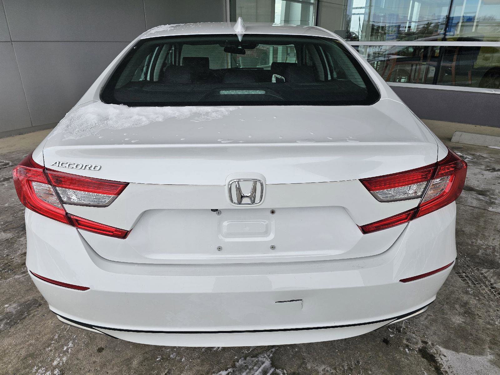 Used 2018 Honda Accord LX image 4