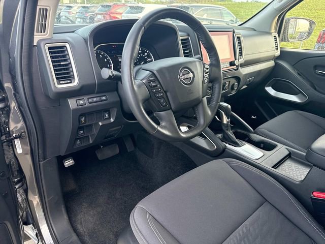 Used 2024 Nissan Frontier SV w/ Technology Package RWD image 24