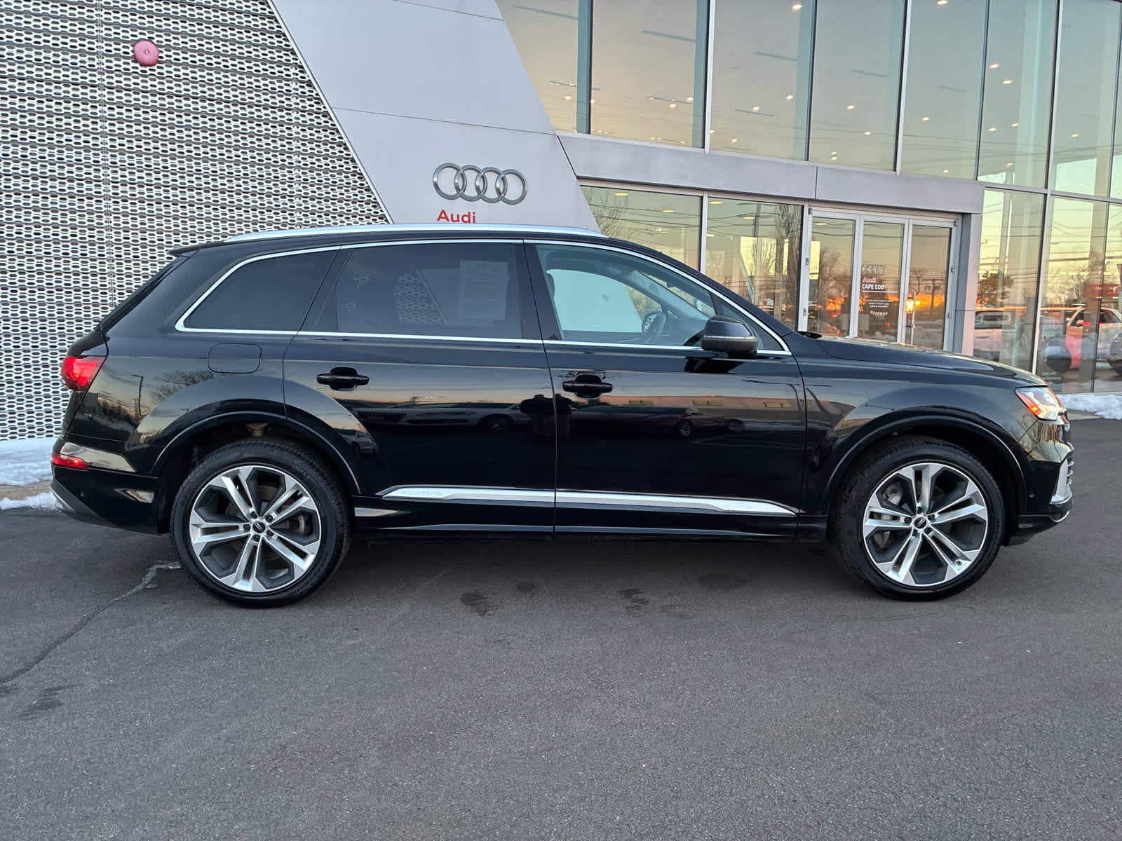 Certified 2023 Audi Q7 Premium Plus w/ Premium Plus Package image 9