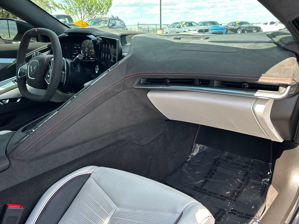 Used 2023 Chevrolet Corvette Stingray Premium Cpe RWD image 7