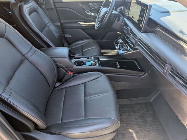 Certified 2023 Lincoln Corsair Reserve w/ Equipment Group 201A AWD/4WD image 32