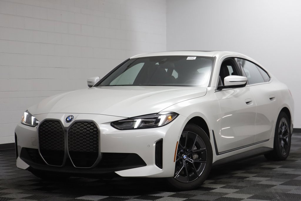 Used 2025 BMW i4 xDrive40i image 1