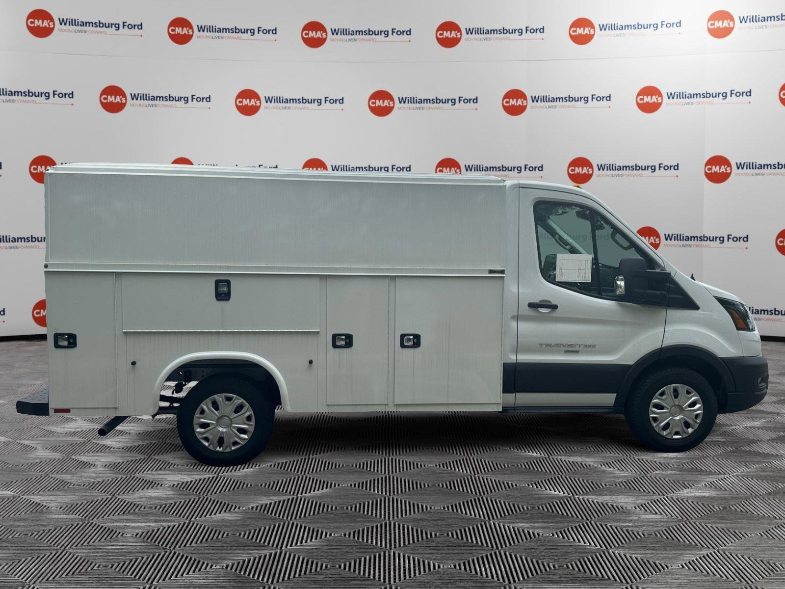 New 2025 Ford Transit 350 w/ Interior Upgrade Package RWD image 6