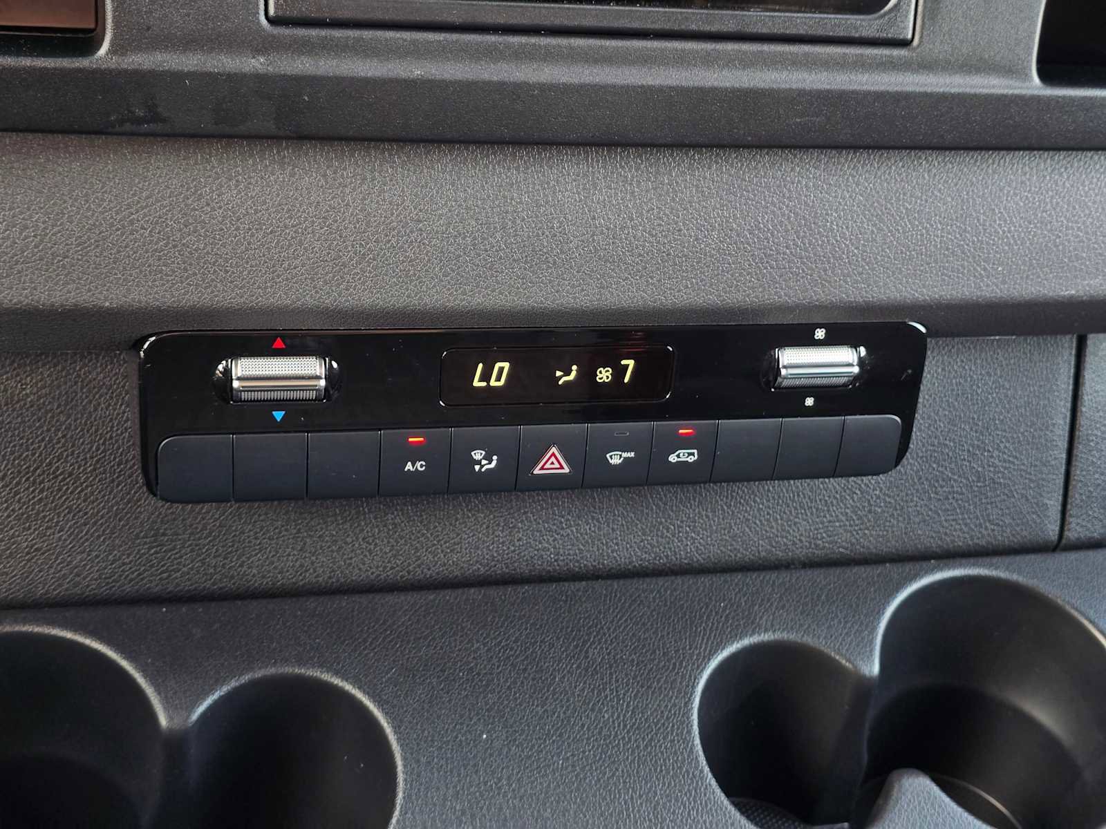 Used 2025 Mercedes-Benz Sprinter 2500 image 26