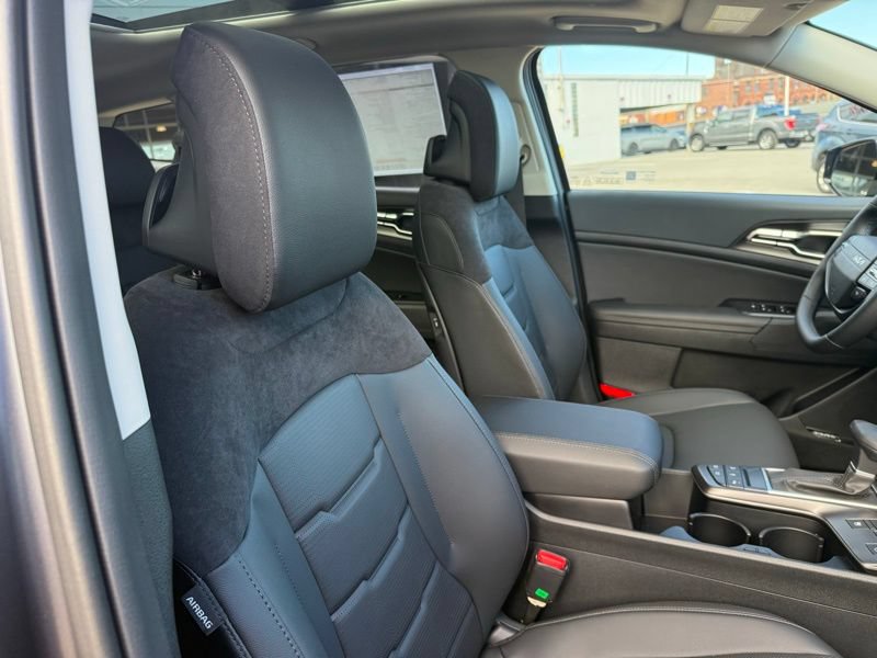 New 2026 Kia Sportage SX AWD/4WD image 16