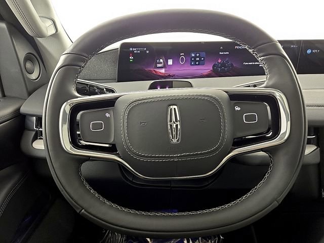 New 2025 Lincoln Navigator Reserve AWD/4WD image 19