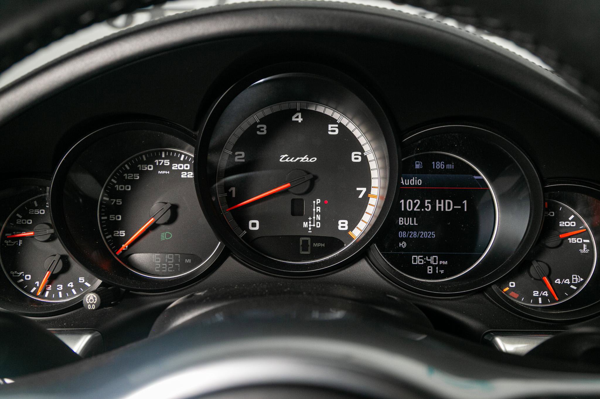 Used 2015 Porsche 911 Turbo image 35