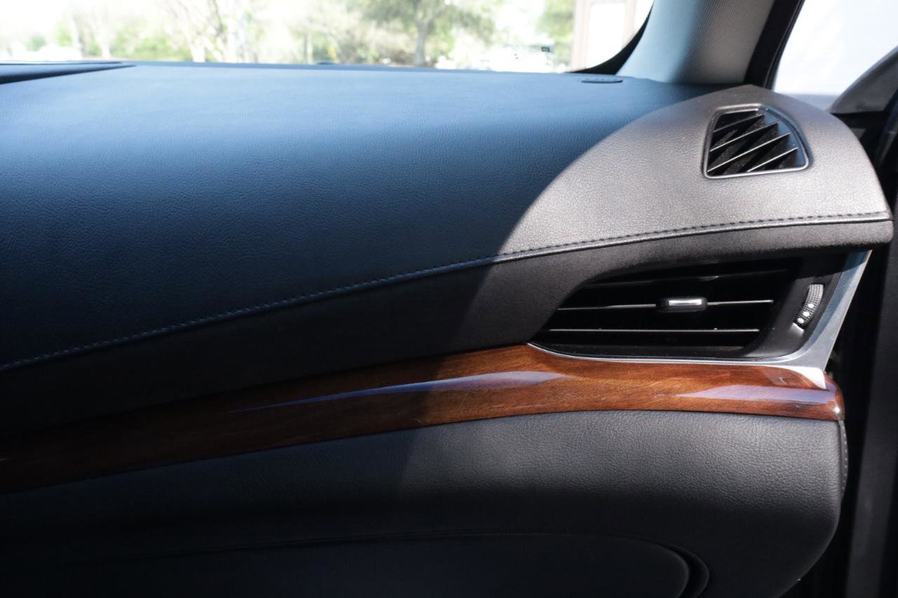 Used 2016 Cadillac Escalade Luxury image 22