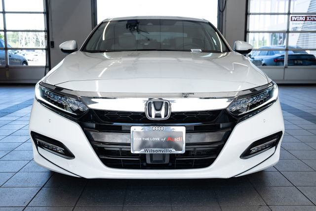 Used 2019 Honda Accord Touring image 2