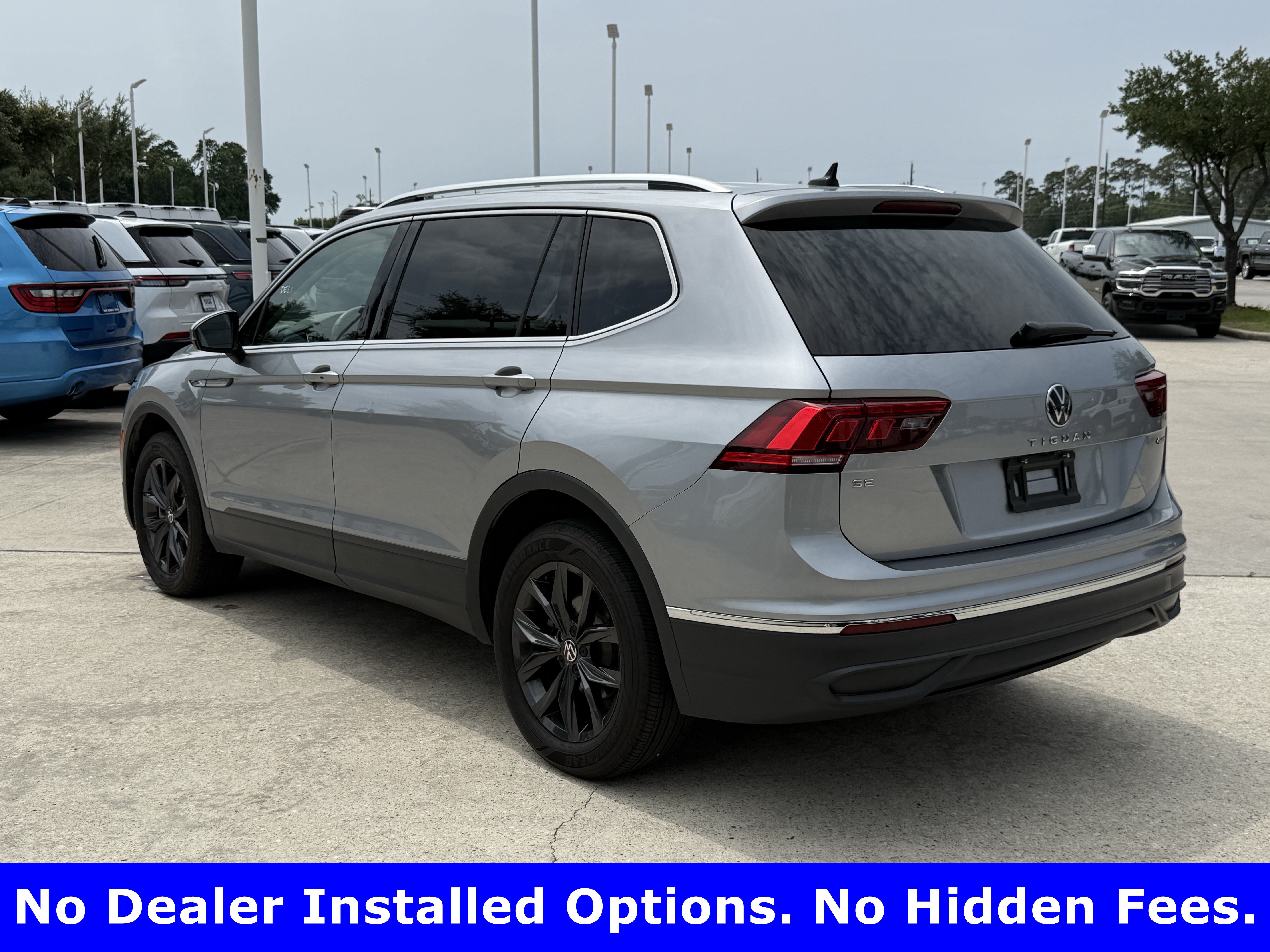 Used 2024 Volkswagen Tiguan Wolfsburg Edition AWD/4WD image 7