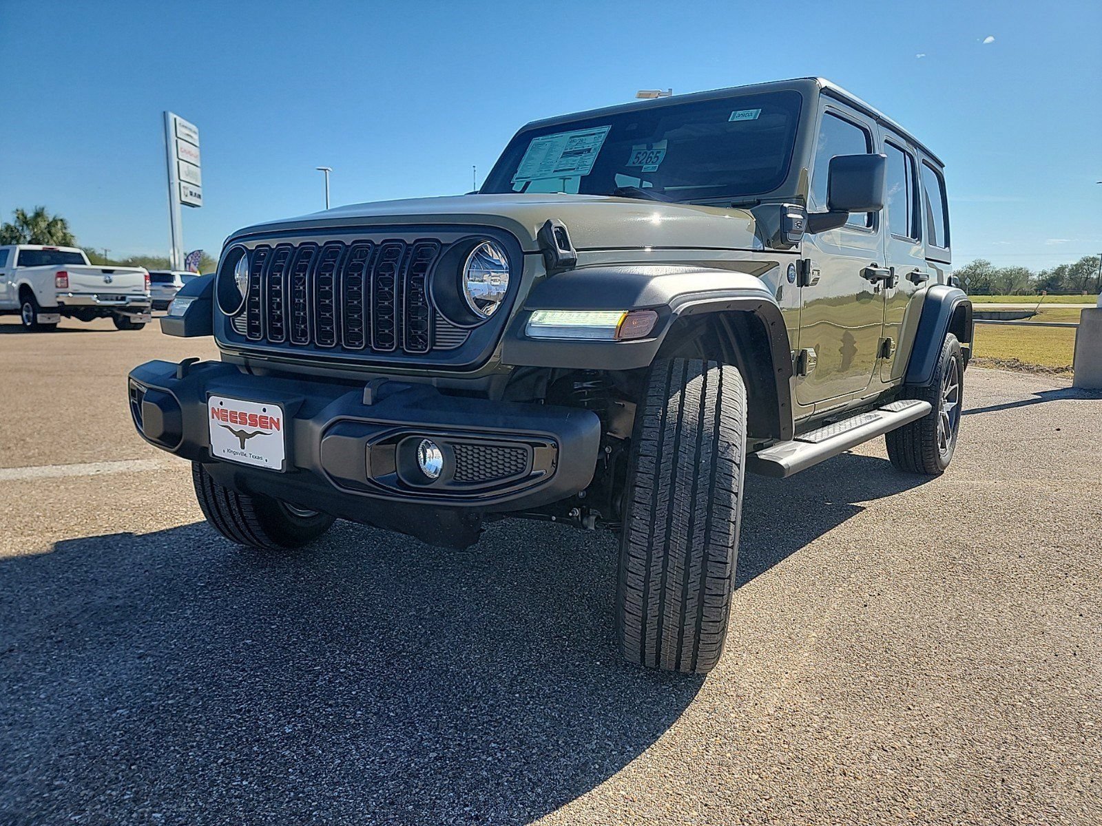 Used 2025 Jeep Wrangler Unlimited Sport S 4xe w/ Convenience Group AWD/4WD image 4