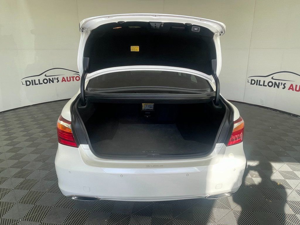 Used 2012 Lexus LS 460 w/ Comfort Pkg image 6