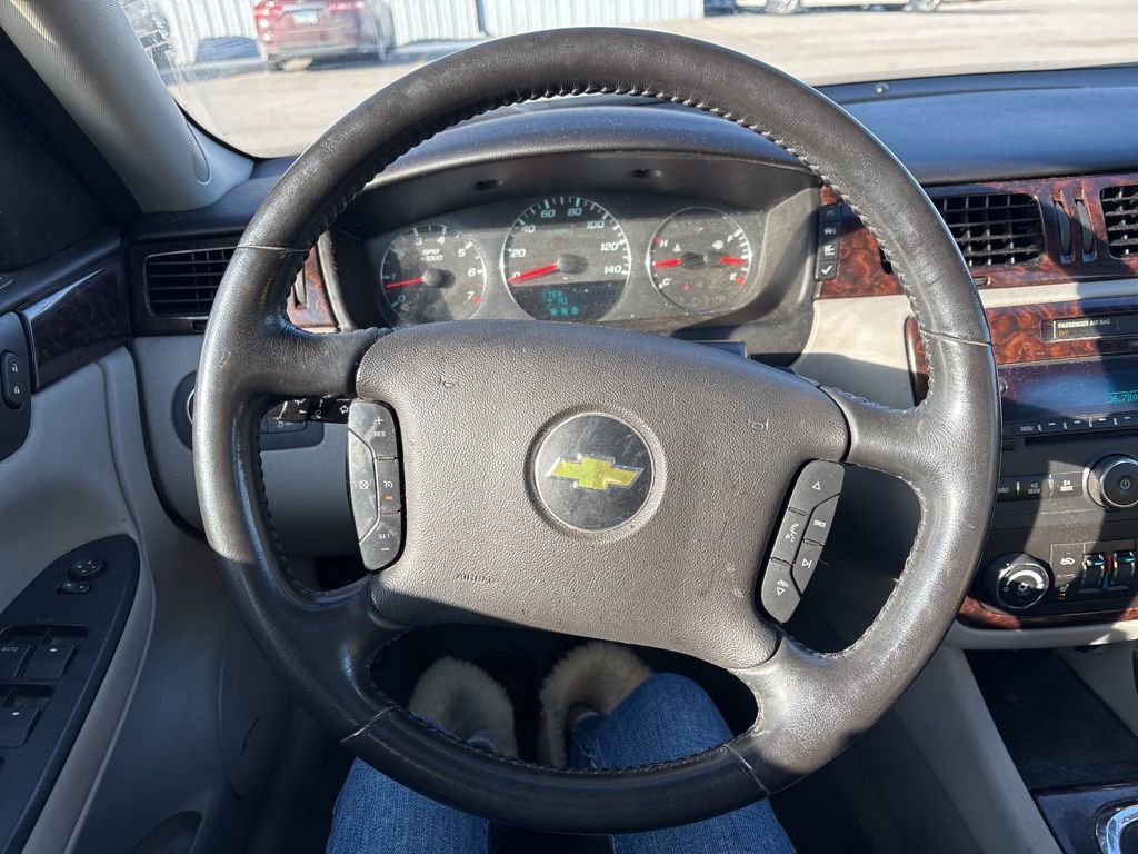 Used 2013 Chevrolet Impala LTZ image 26