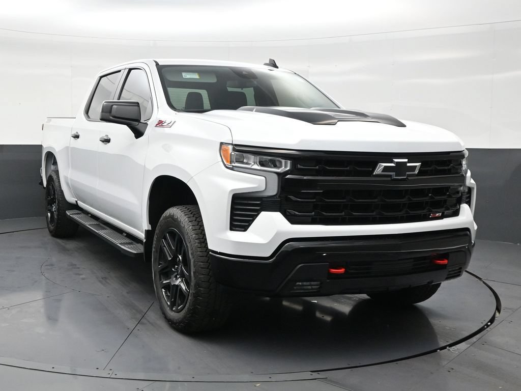 Used 2025 Chevrolet Silverado 1500 LT Trail Boss w/ LT Trail Boss Premium Package AWD/4WD image 7