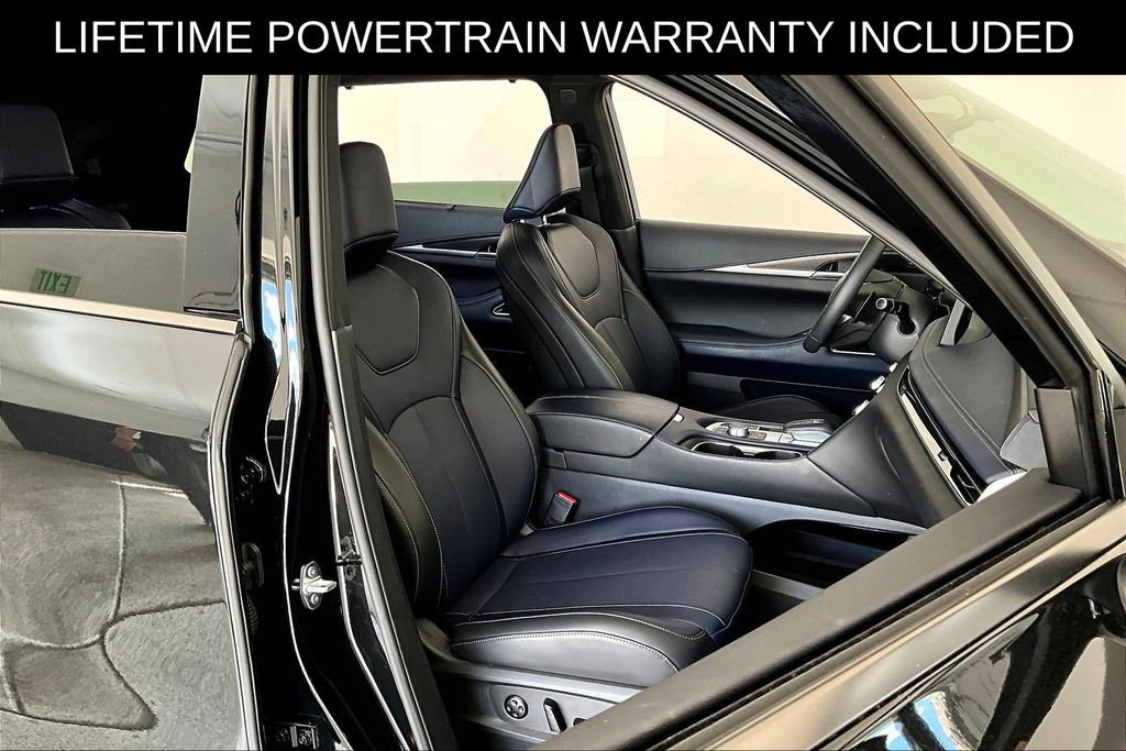 Certified 2026 INFINITI QX60 Sport w/ Dark Cargo Package image 10