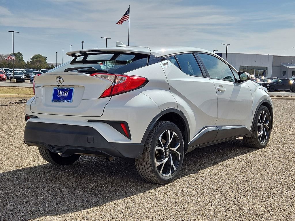 Used 2018 Toyota C-HR XLE image 5