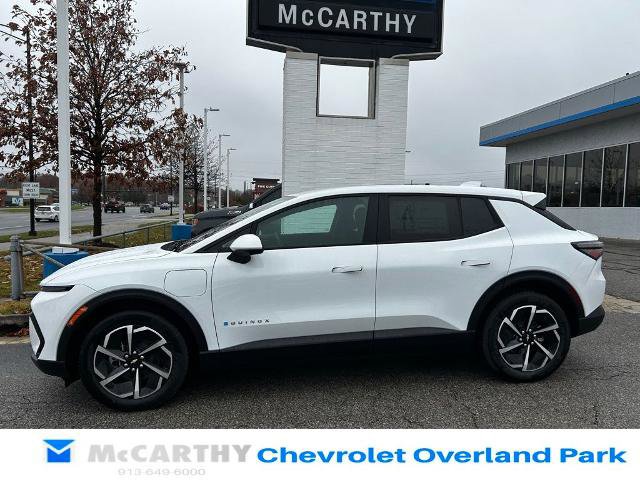 New 2026 Chevrolet Equinox EV LT image 3