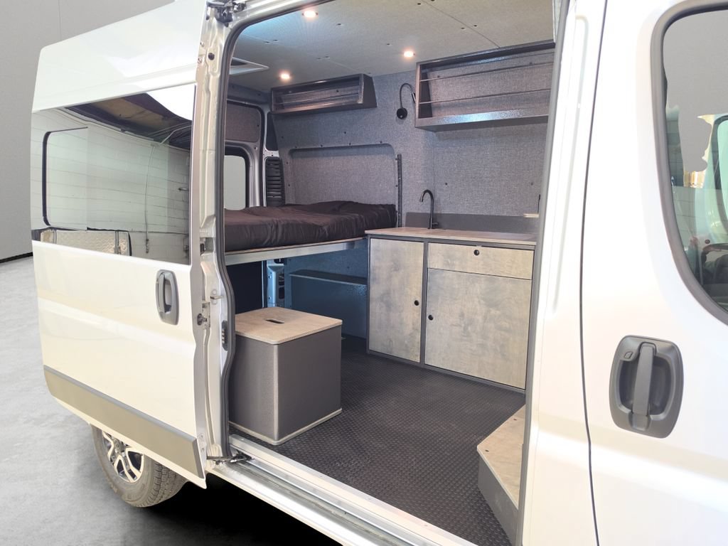 New 2025 RAM ProMaster 1500 w/ Quick Order Package 22H SLT+