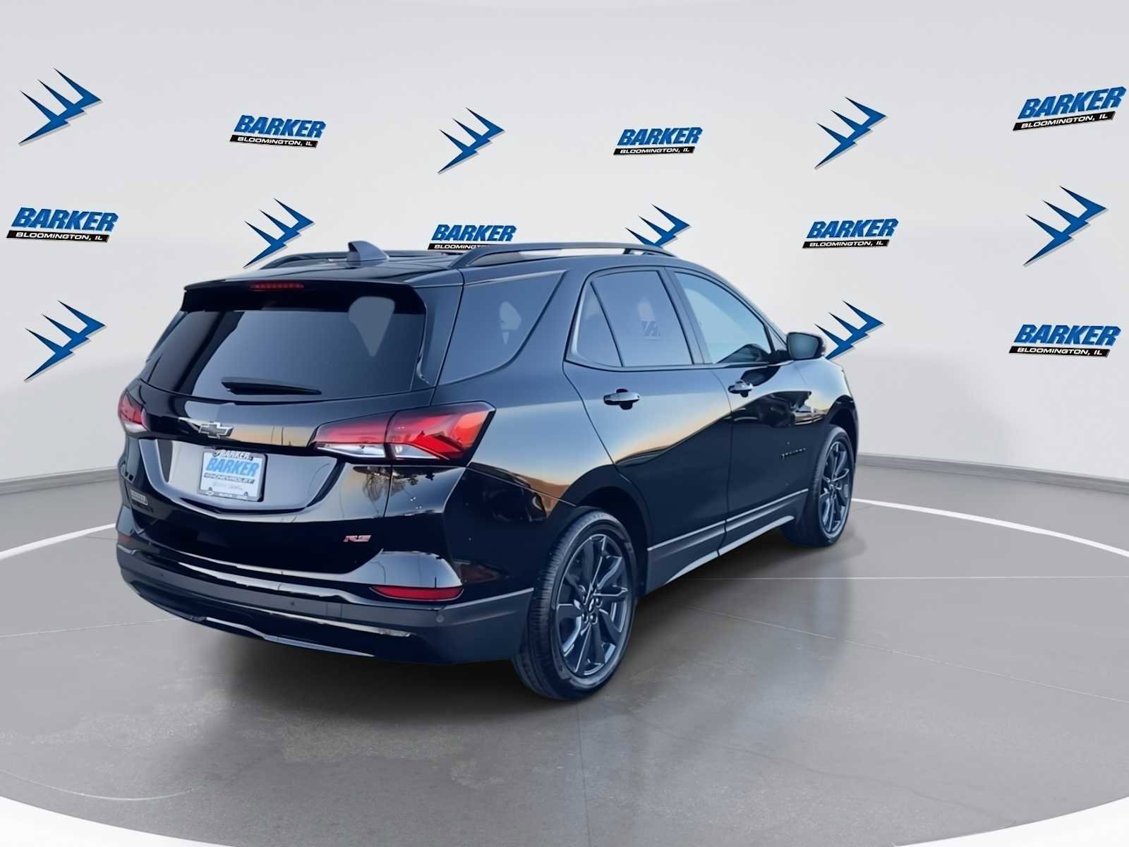 Used 2024 Chevrolet Equinox RS w/ RS Leather Package image 8