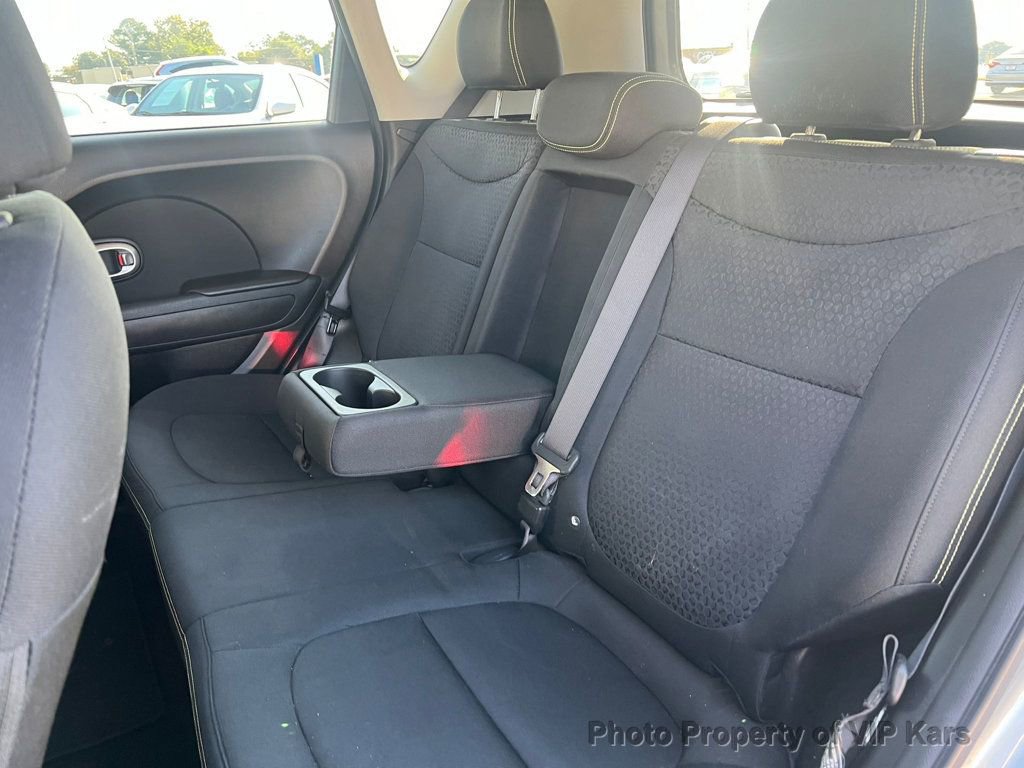 Used 2015 Kia Soul + image 16