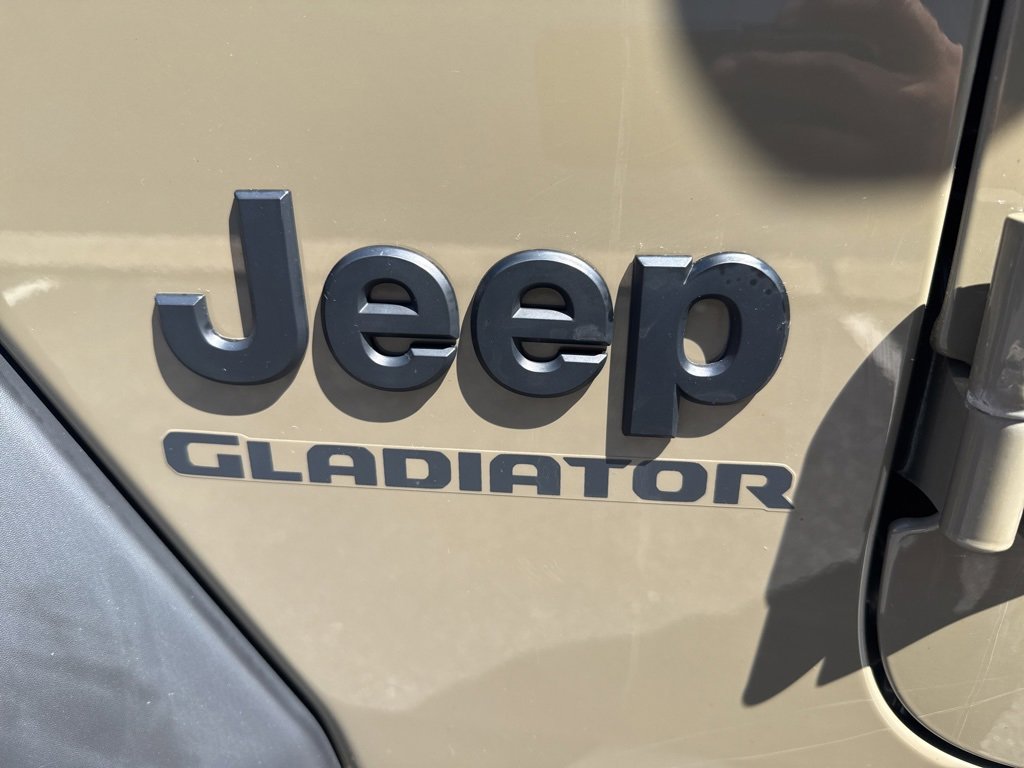 Used 2020 Jeep Gladiator Sport w/ Quick Order Package 24S image 28