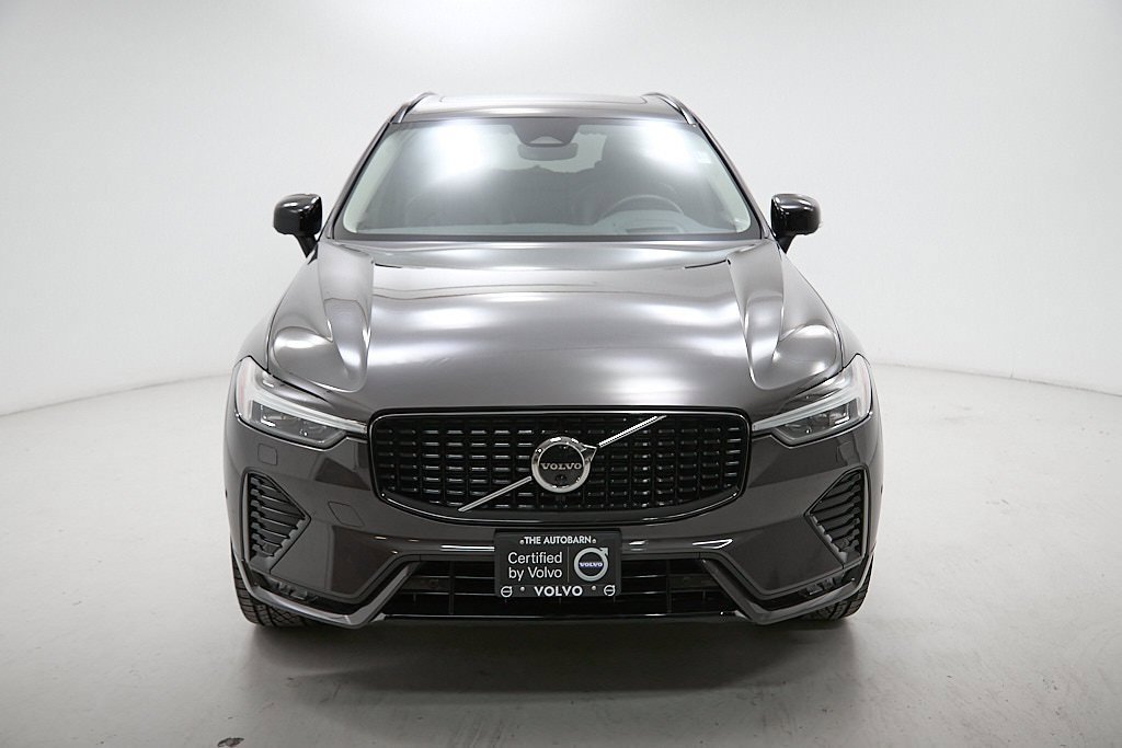 Certified 2023 Volvo XC60 B5 Ultimate w/ Climate Package image 5