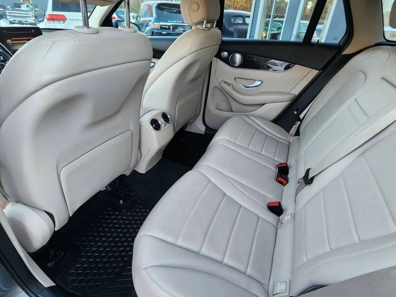 Used 2016 Mercedes-Benz GLC 300 4MATIC image 11