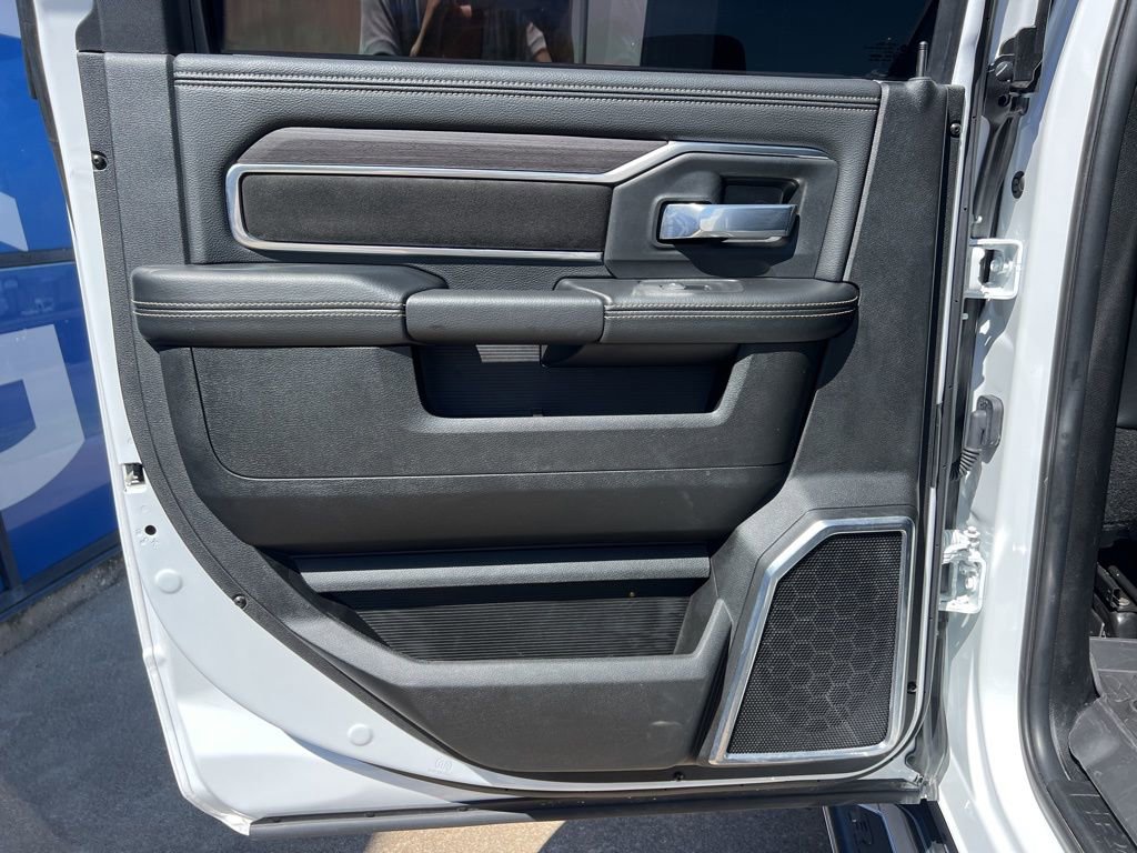 Used 2025 RAM 2500 Laramie w/ Sport Appearance Package image 19