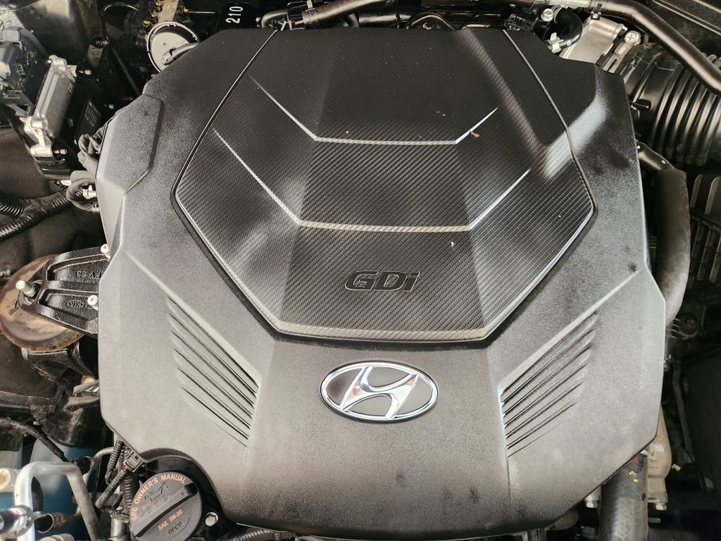 Used 2025 Hyundai Santa Fe Limited FWD image 31