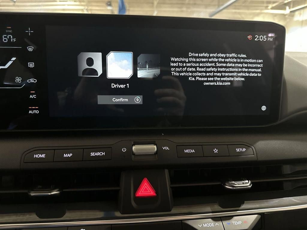 New 2025 Kia K4 EX image 12