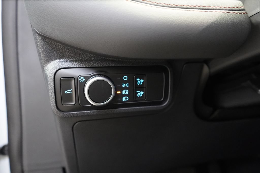 New 2026 Ford Explorer Active RWD image 32
