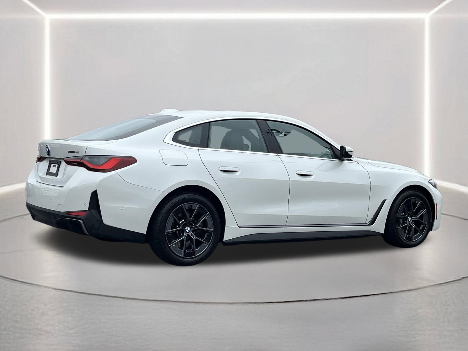 Used 2025 BMW i4 xDrive40i image 30