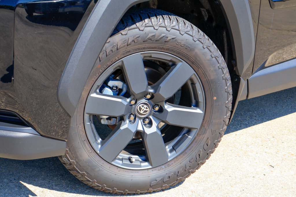 Used 2026 Toyota RAV4 AWD image 29