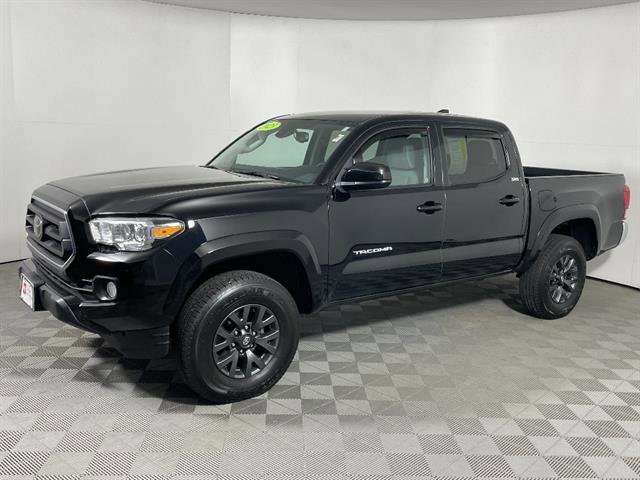 Certified 2023 Toyota Tacoma SR5 image 3