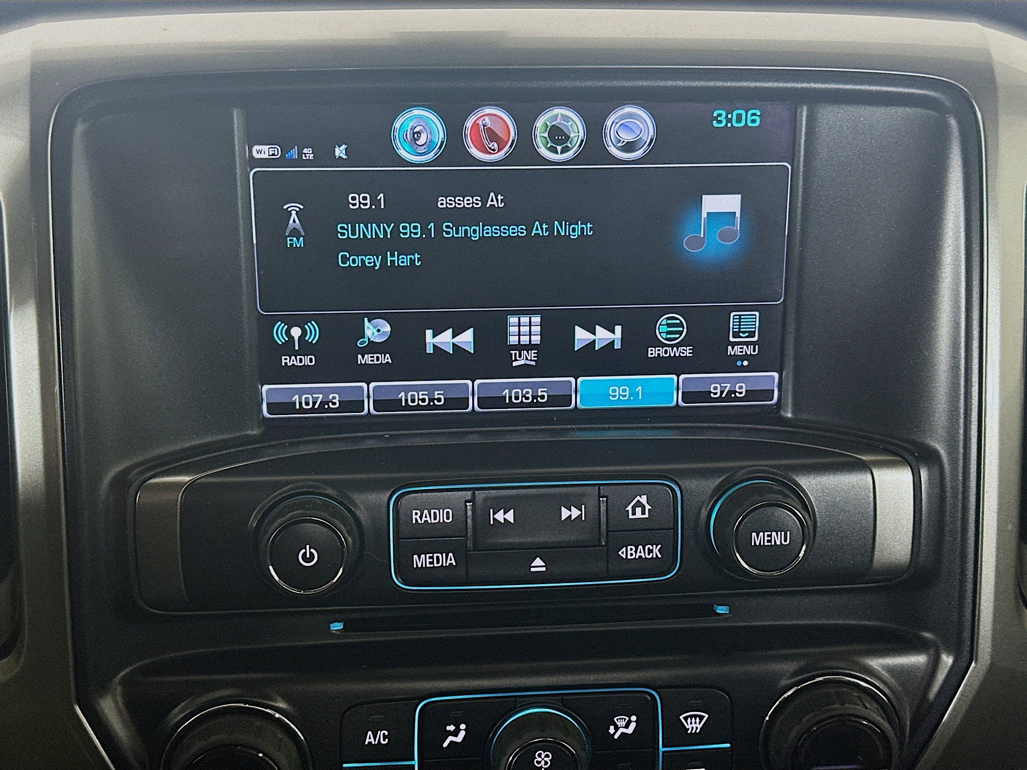 Used 2019 Chevrolet Silverado 1500 LT w/ All Star Edition AWD/4WD image 19