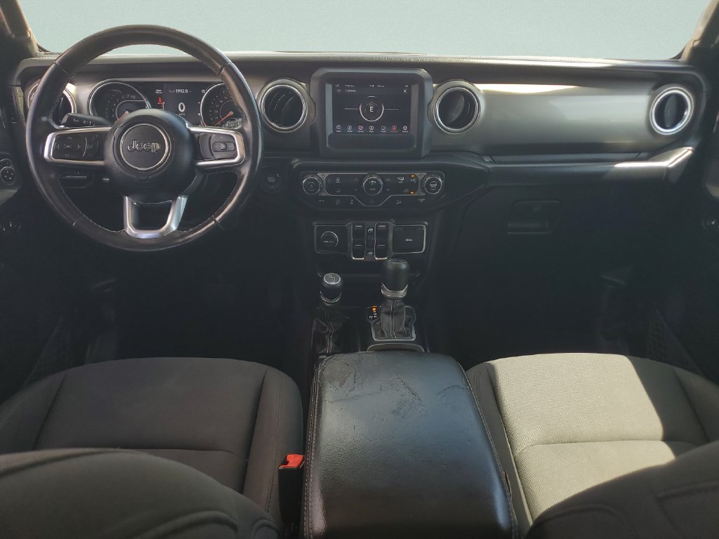 Used 2019 Jeep Wrangler Unlimited Sahara AWD/4WD image 11