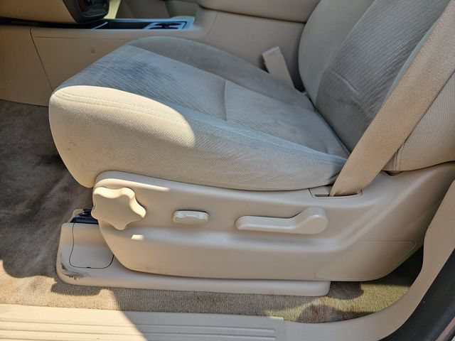 Used 2012 Chevrolet Tahoe LS w/ Convenience Package RWD image 17