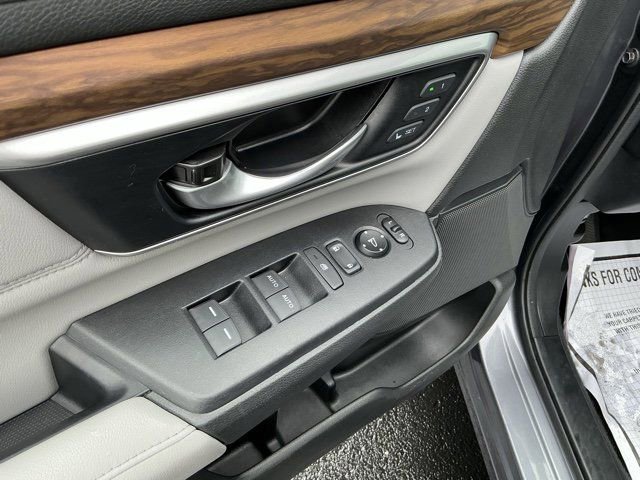 Used 2021 Honda CR-V Touring image 16