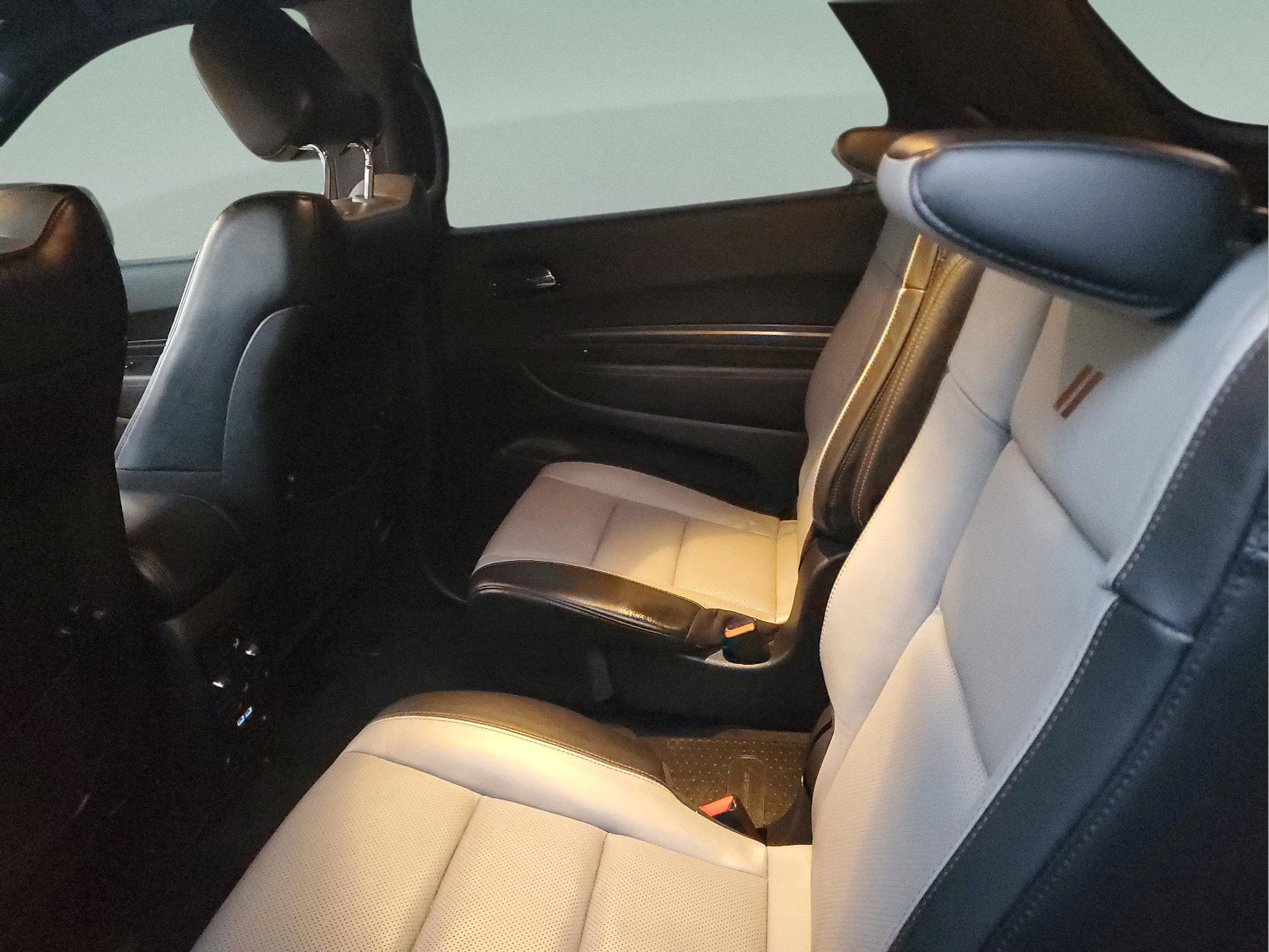 Used 2022 Dodge Durango R/T w/ Blacktop Package image 10