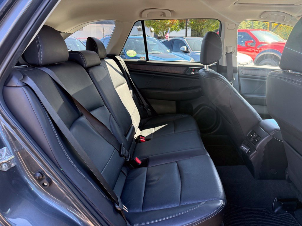 Used 2018 Subaru Outback 2.5i Limited AWD/4WD image 30