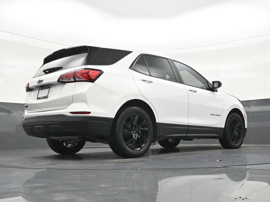 Used 2024 Chevrolet Equinox LS w/ Sport Edition FWD image 28