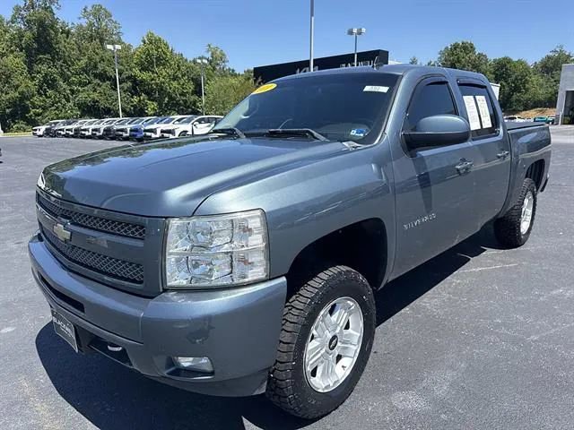 Used 2011 Chevrolet Silverado 1500 LT w/ All-Star Edition AWD/4WD image 3