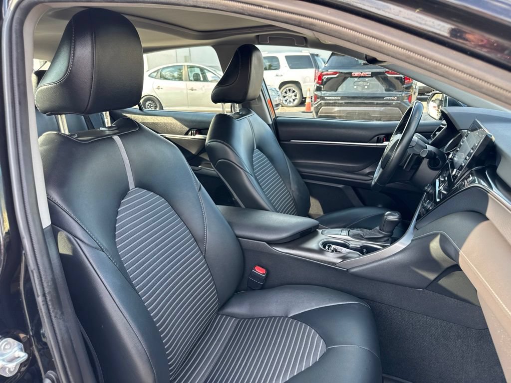 Used 2024 Toyota Camry SE w/ Convenience Package FWD image 14