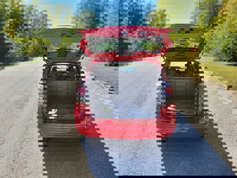 Used 2006 Toyota Matrix XR image 10