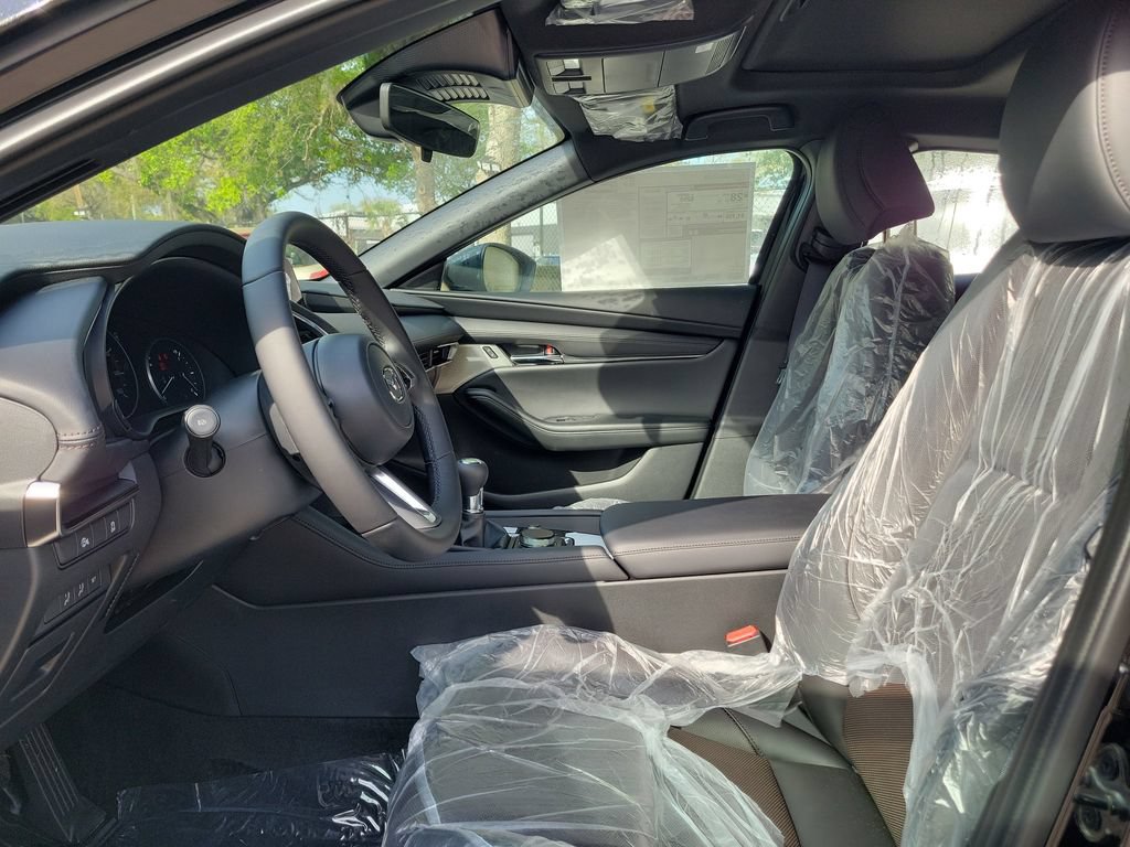 New 2026 MAZDA MAZDA3 2.5 S Hatchback w/ Premium Pkg FWD image 2